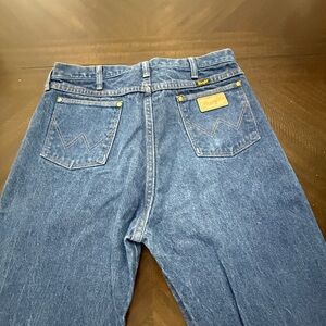 Wrangler Men’s Dark Blue Relaxed Fit Jeans